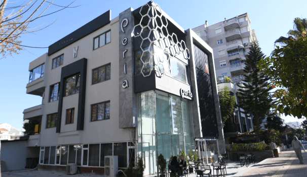 Slider image (4) Perla Dental Centre